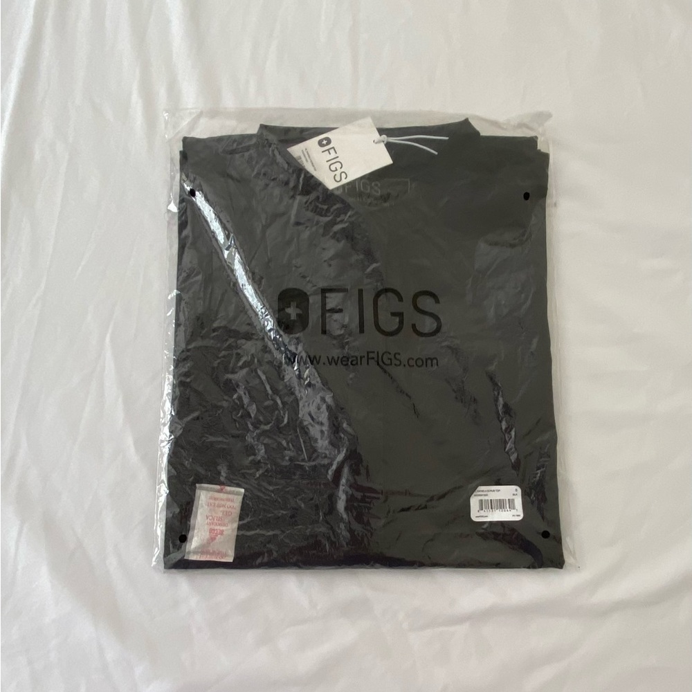 Figs Rafaela Oversized Scrub Top// Small // Black